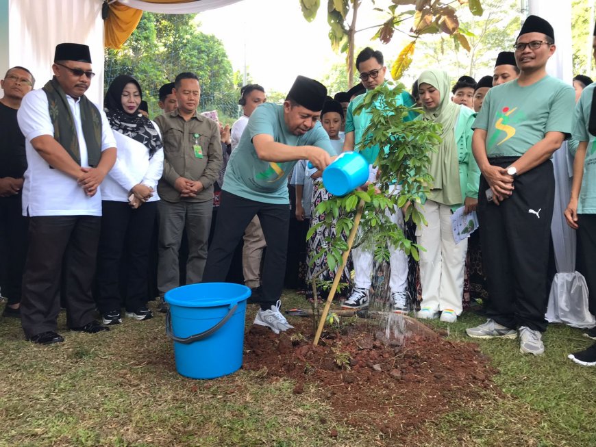 Fifty thousands trees for  Santri Day 2024