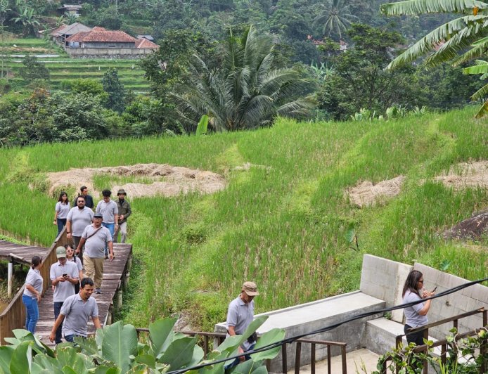 Retreat MOSAIC Bogor 2025