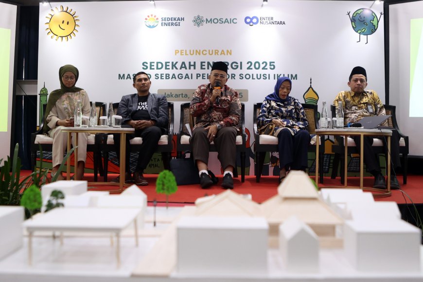 MOSAIC: Program Sedekah Energi Sasar Masjid di Jabar dan Sumbar